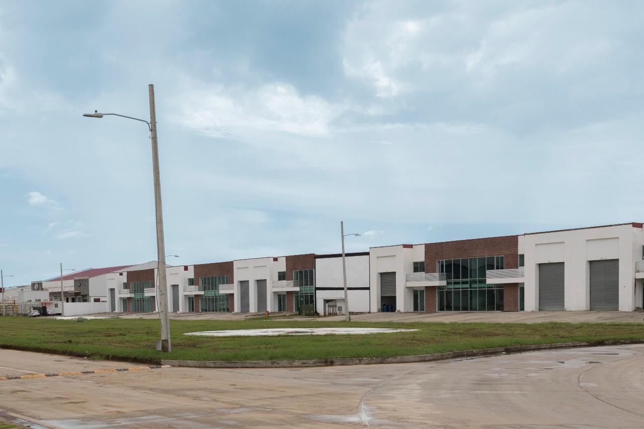 com-00004970-03.jpg