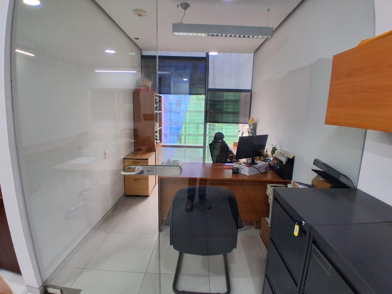 com-00005c73-08.jpg