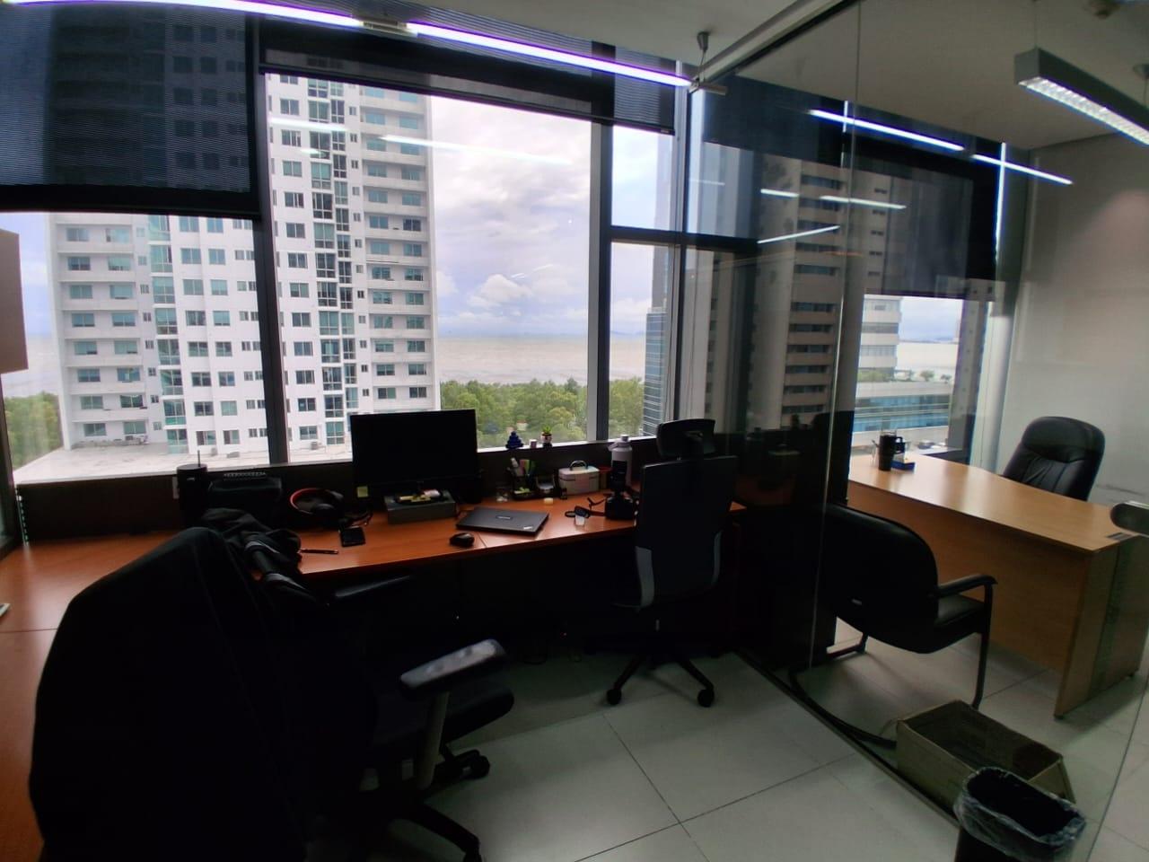 com-00005c73-15.jpg