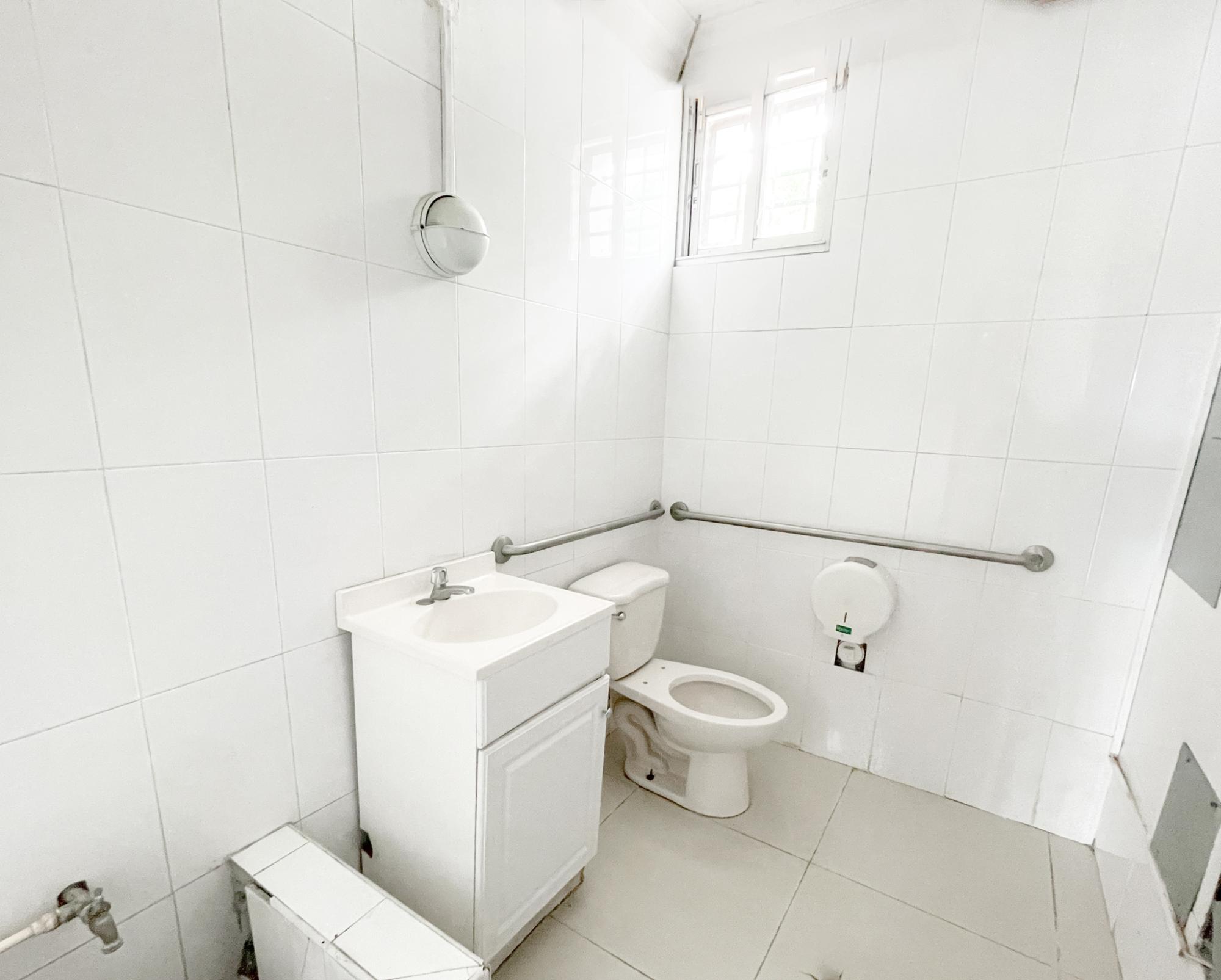 com-00005e8b-15.jpg