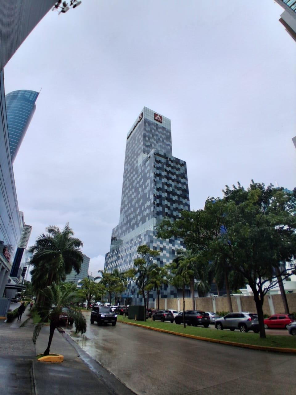com-00005f0f-04.jpg