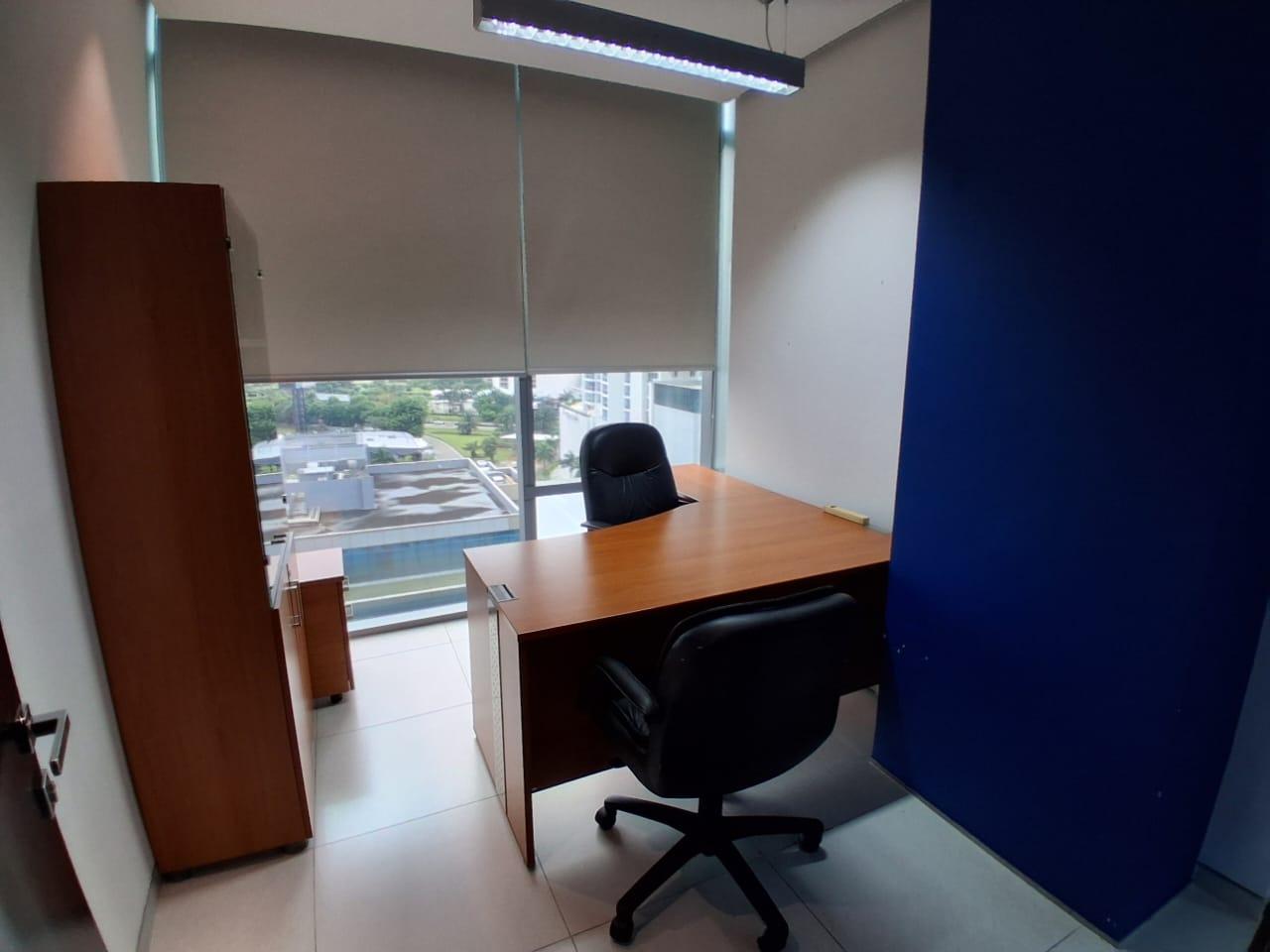 com-00005f0f-09.jpg