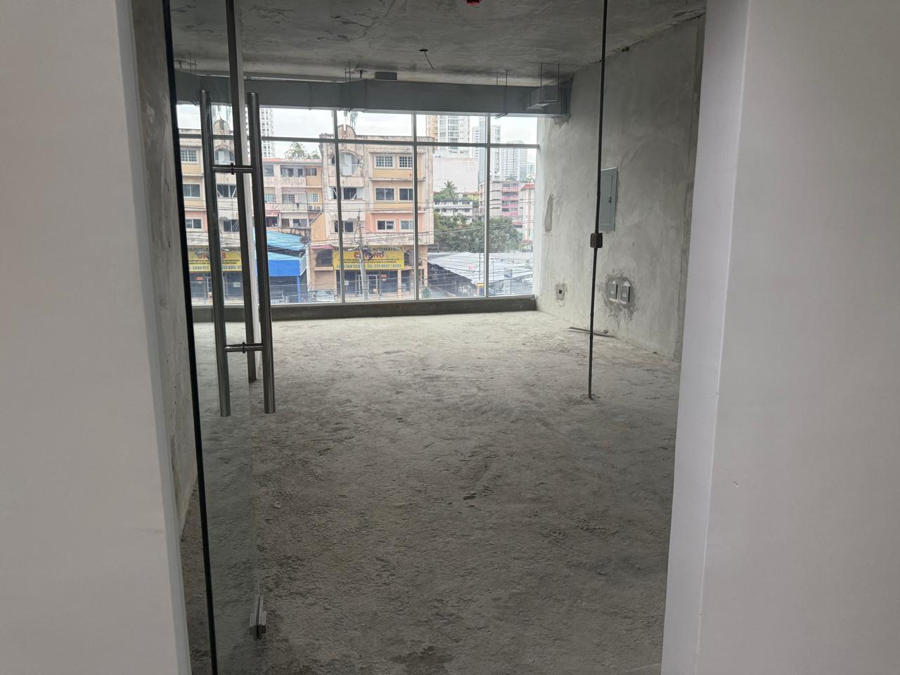 com-00005f6b-08.jpg