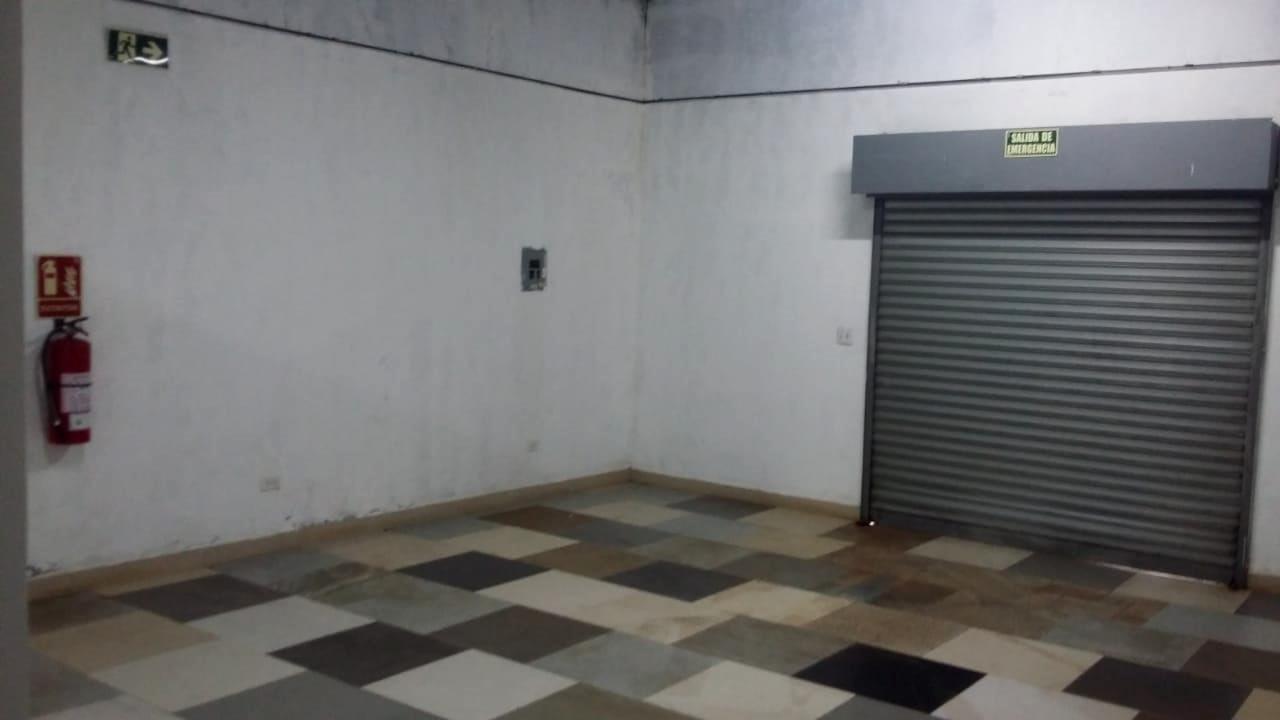 com-0000600e-09.jpg