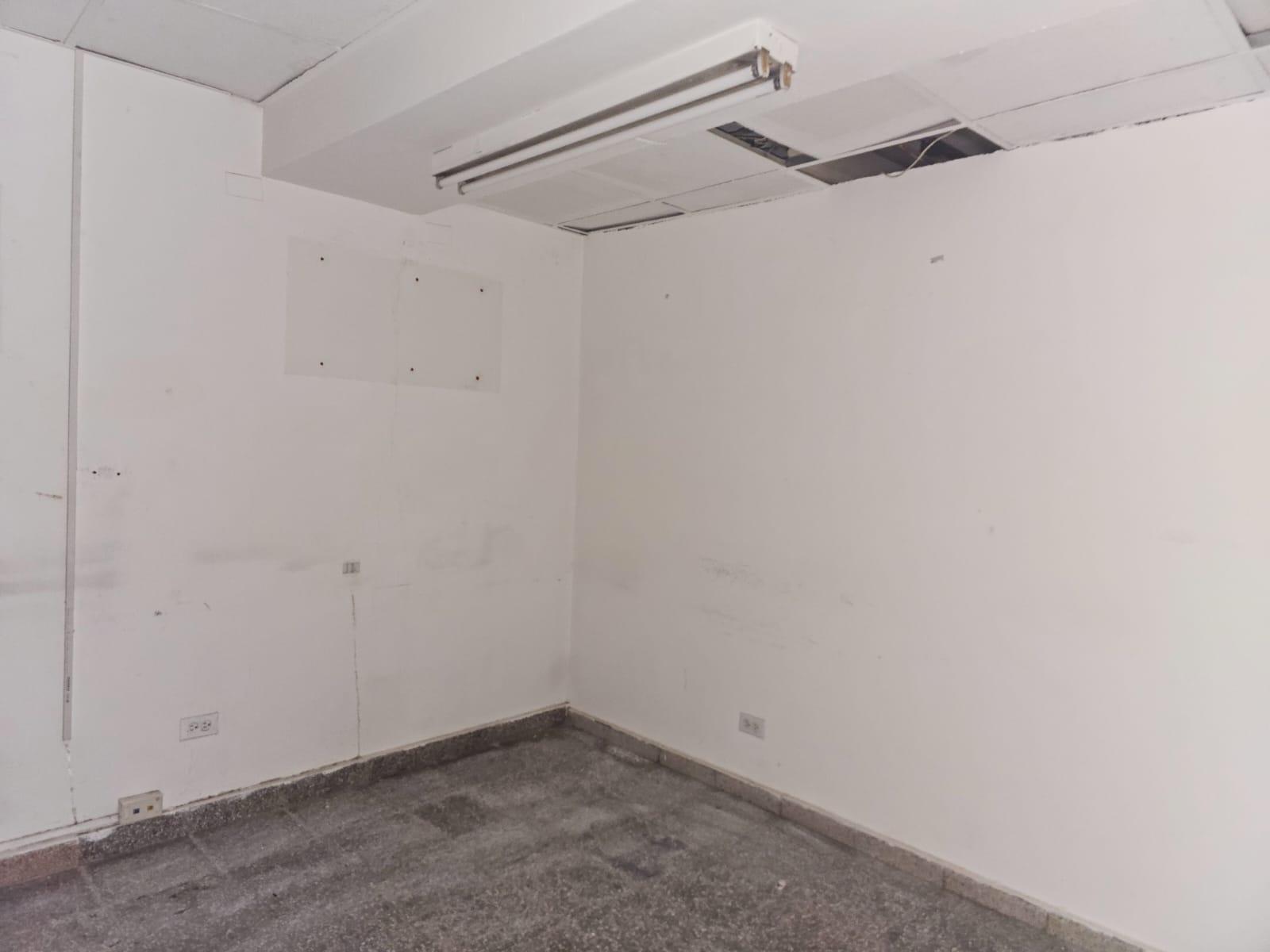 com-00006089-16.jpg