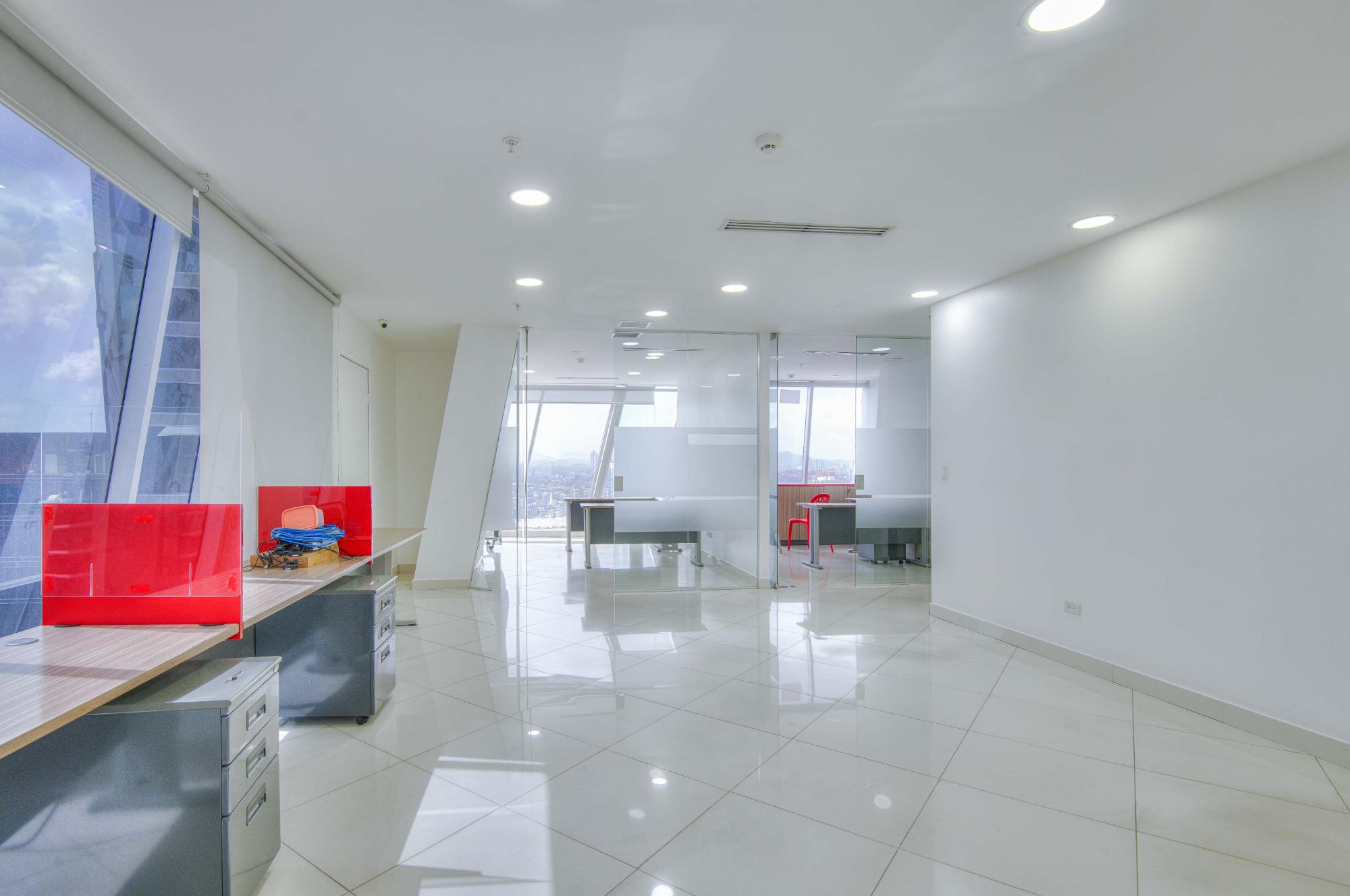 com-00006125-17.jpg