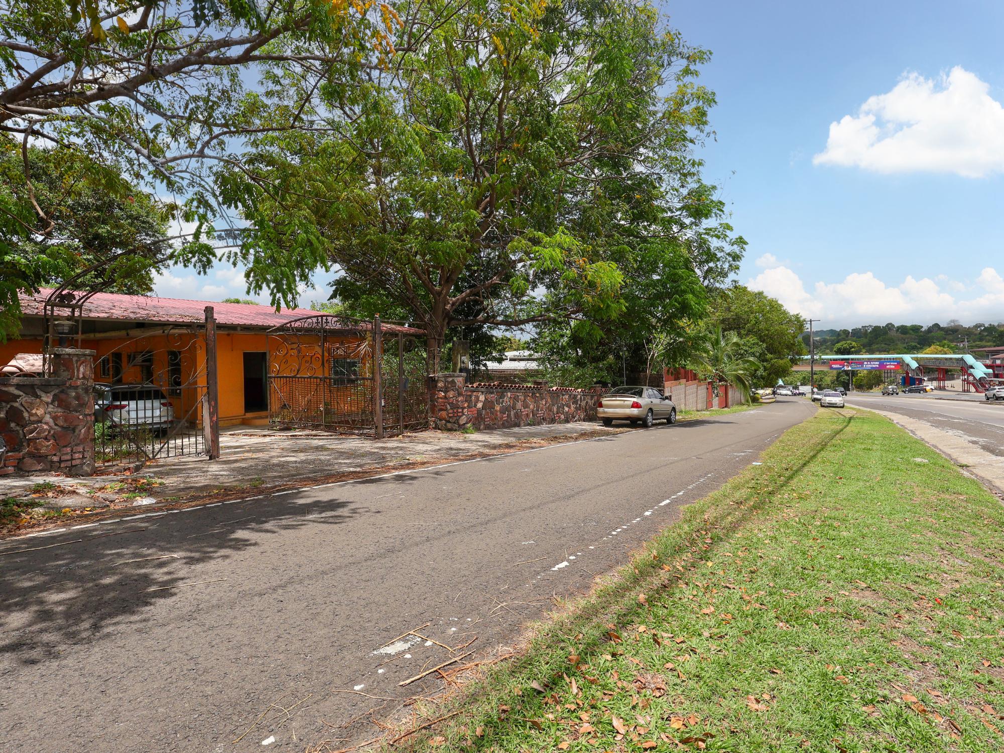 com-0000613b-04.jpg