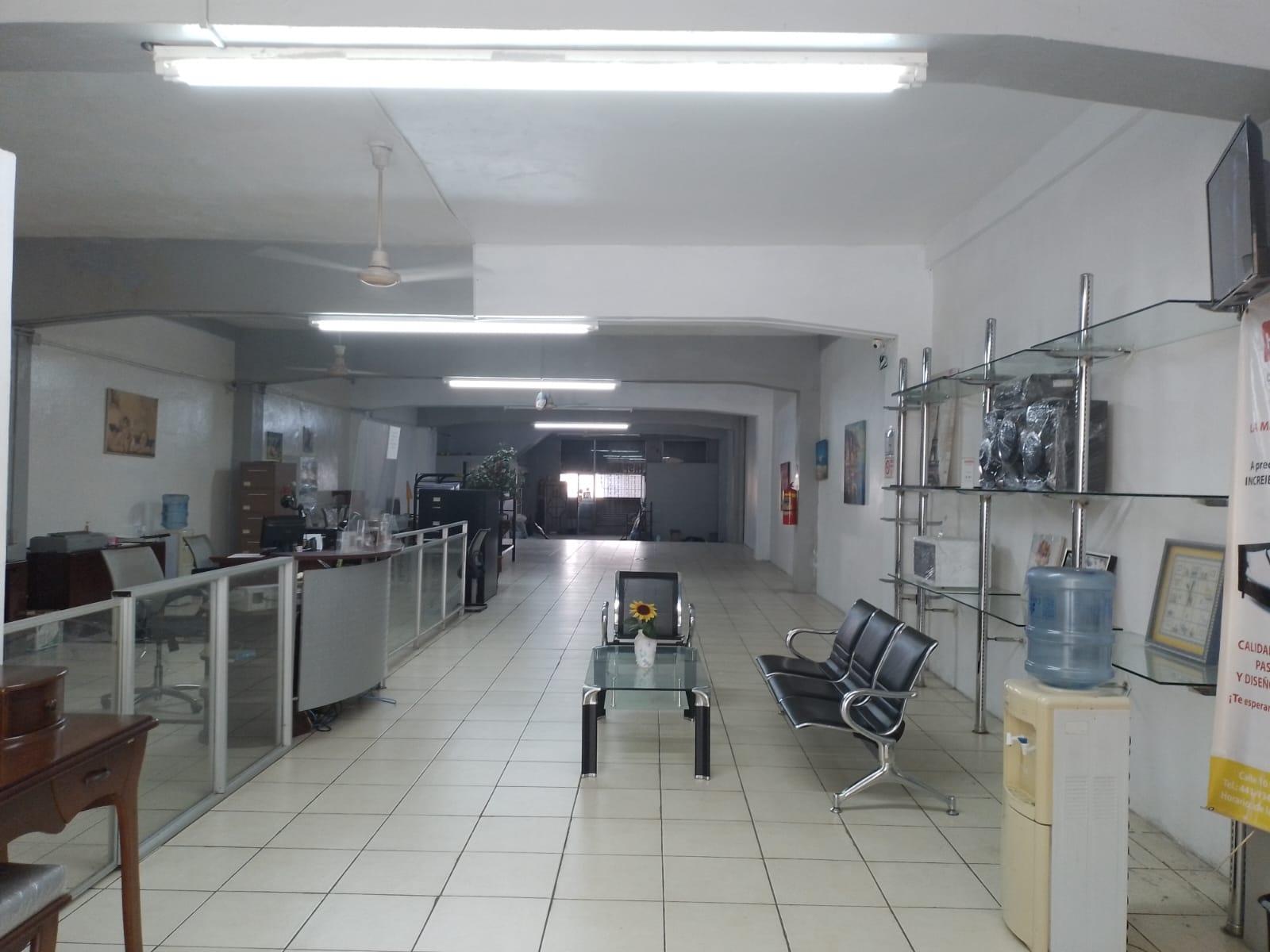 com-000061a1-08.jpg