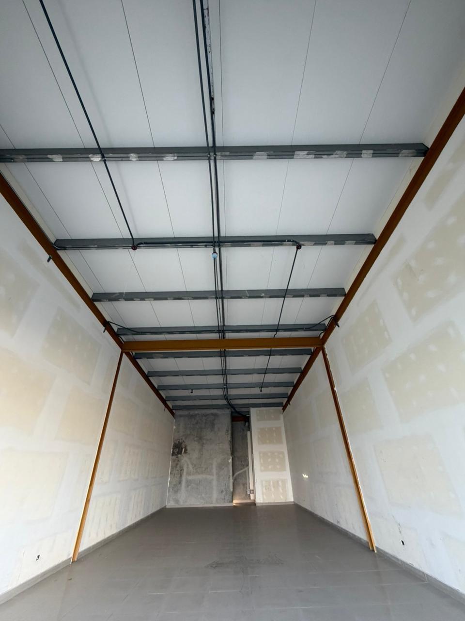 com-000061a7-02.jpg