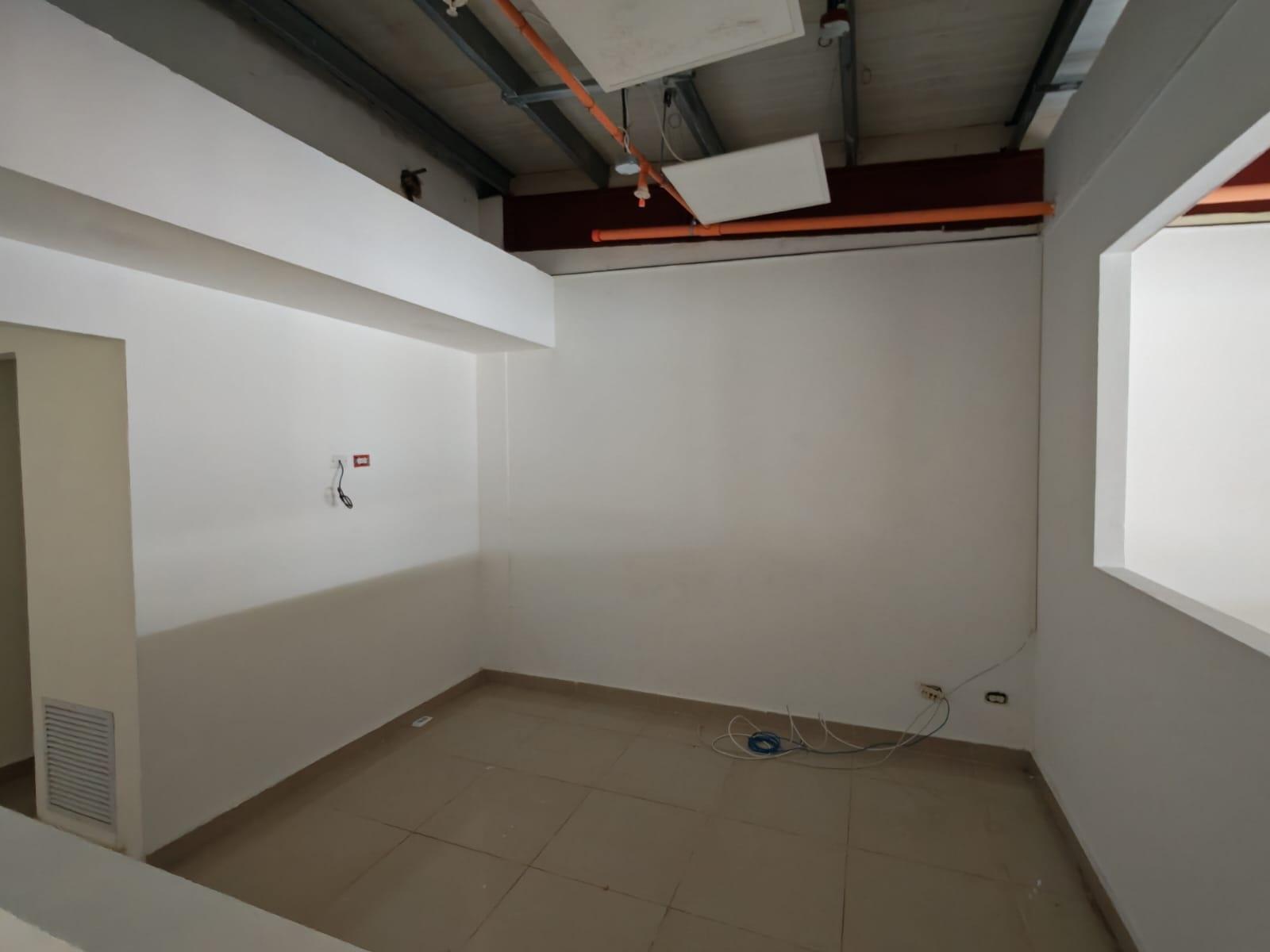 com-000062b6-08.jpg