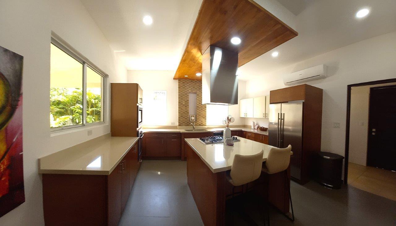 res-000051ed-04.jpg