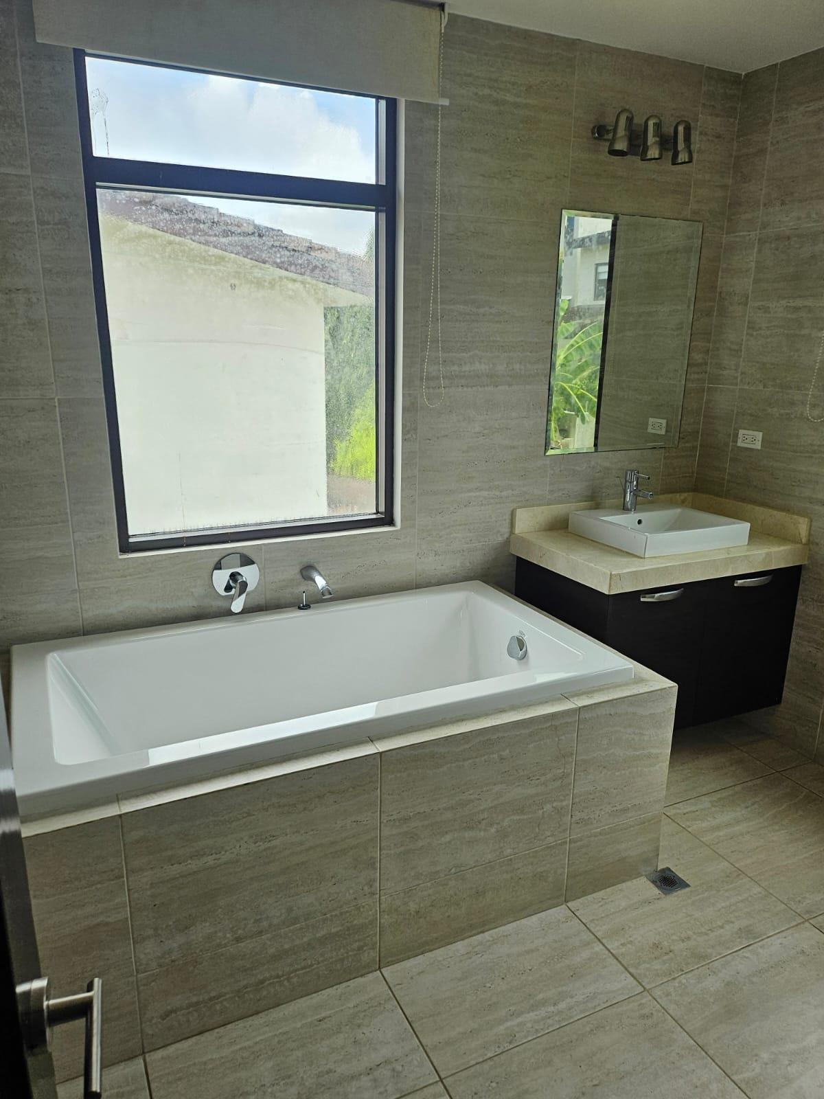 res-000059f5-16.jpg