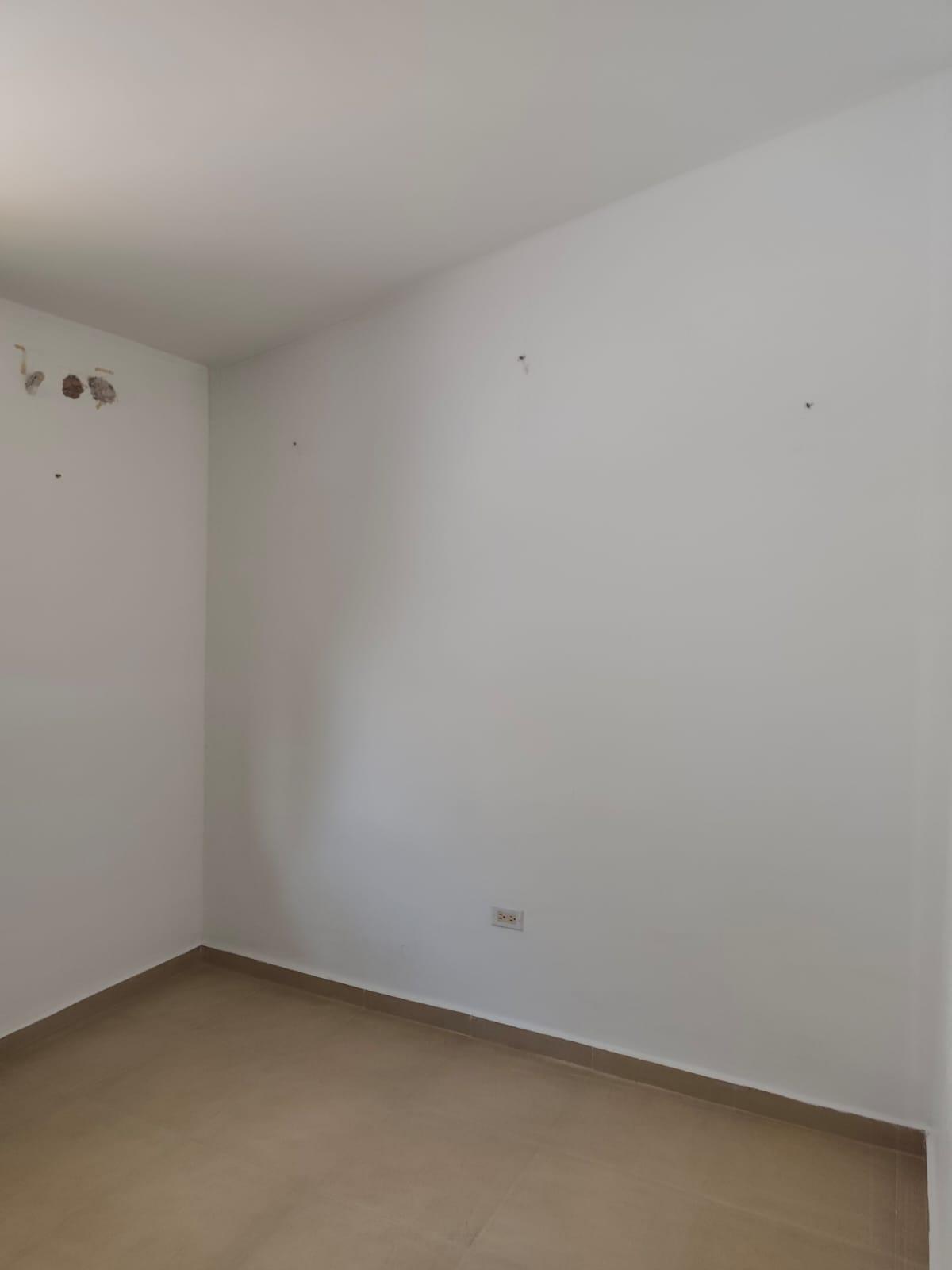 res-00005b4d-12.jpg