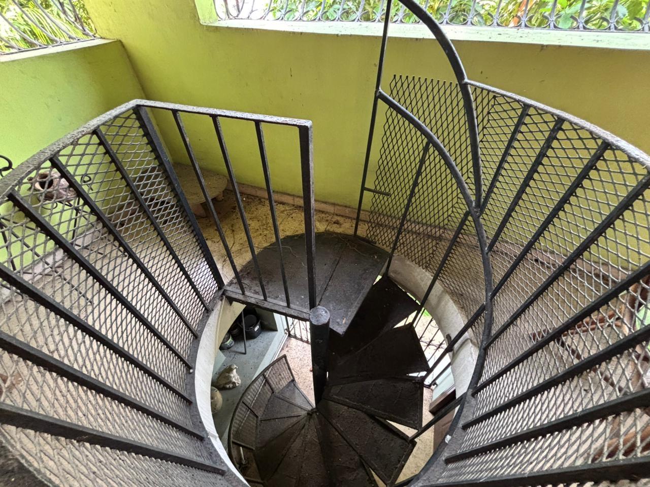 res-00005f02-09.jpg
