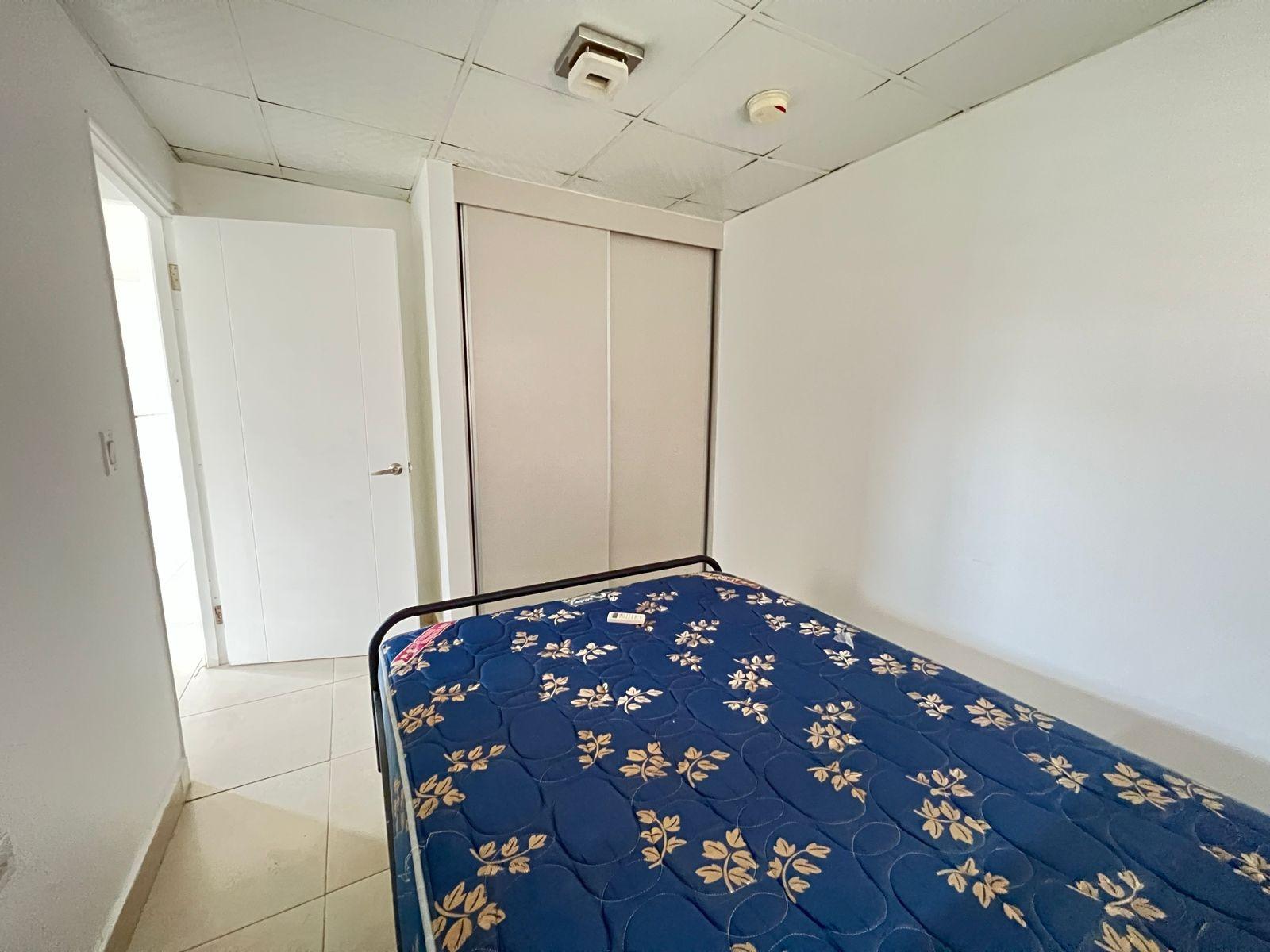 res-00005f12-10.jpg