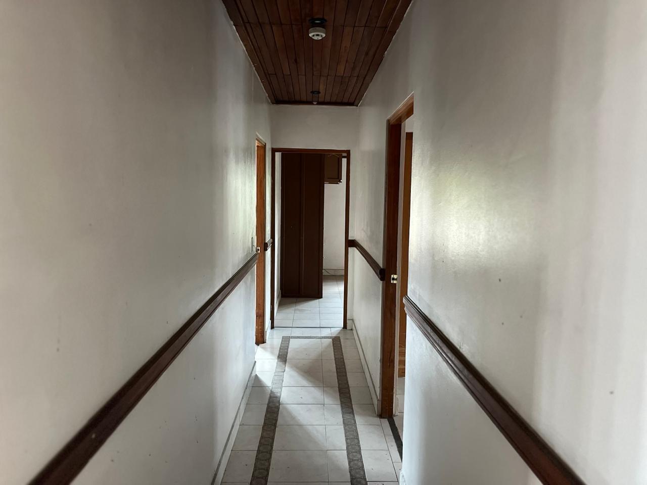 res-00006086-12.jpg
