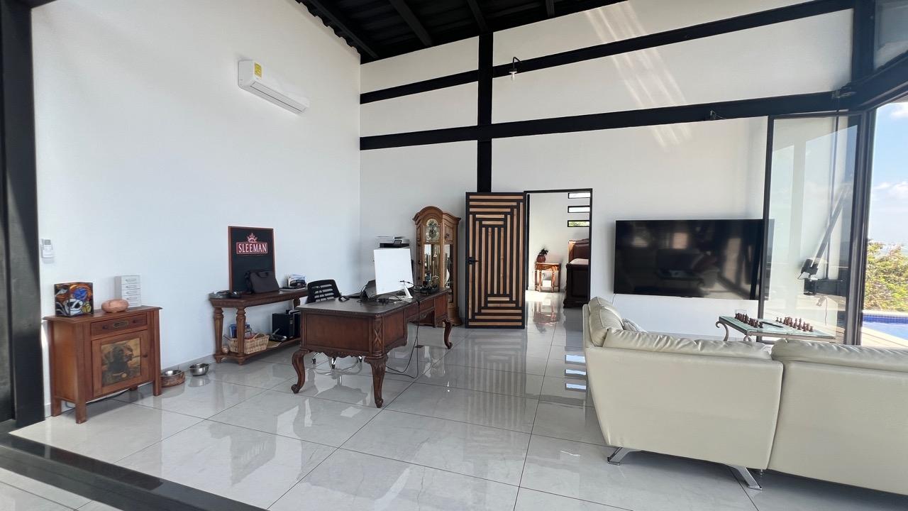 res-00006092-20.jpg