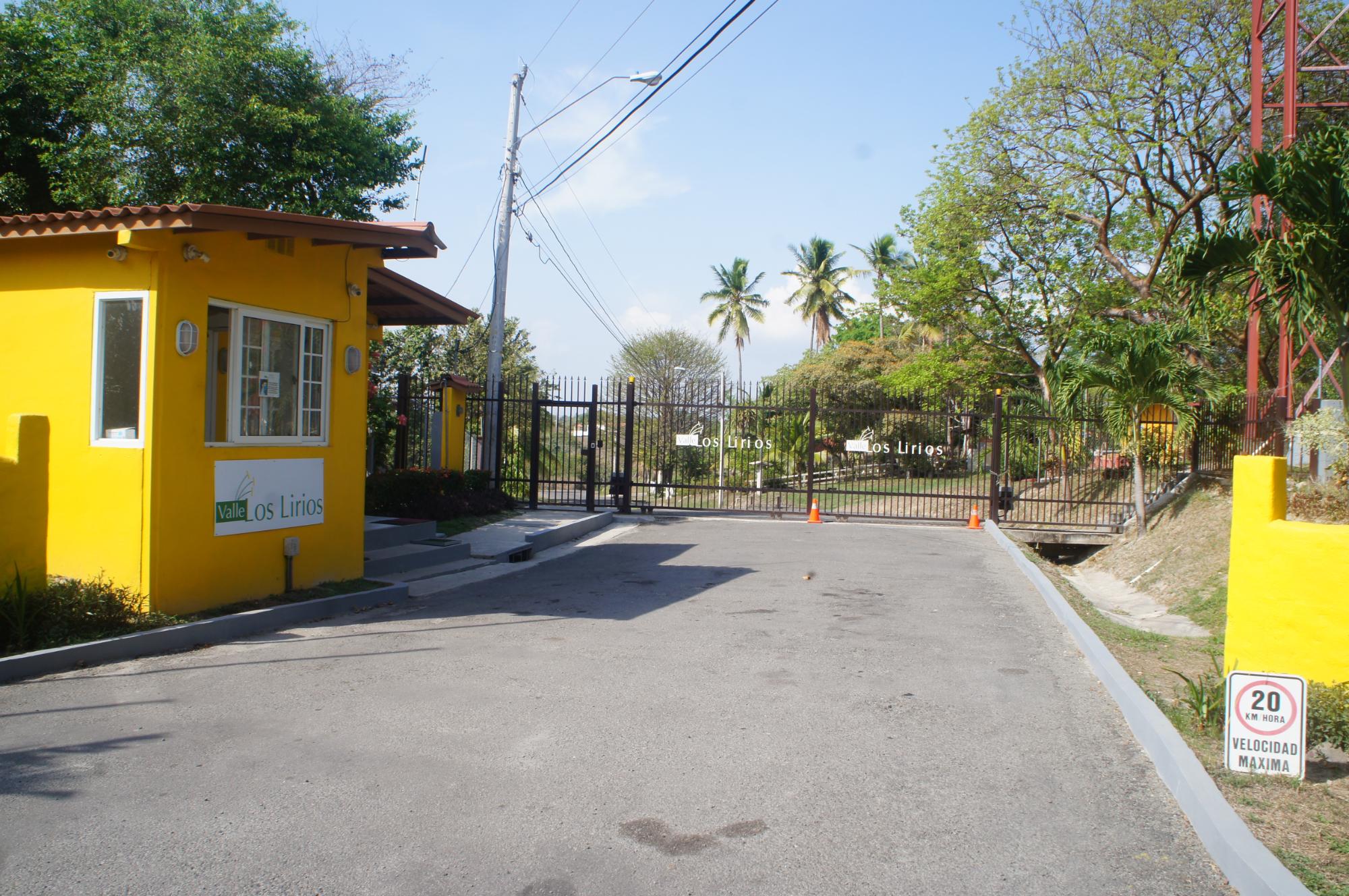 res-000060cb-01.jpg