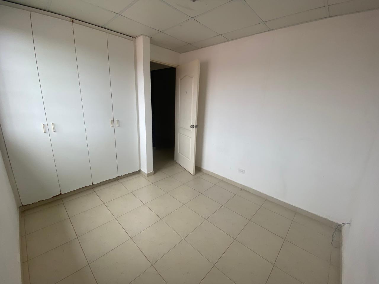 res-0000610d-09.jpg