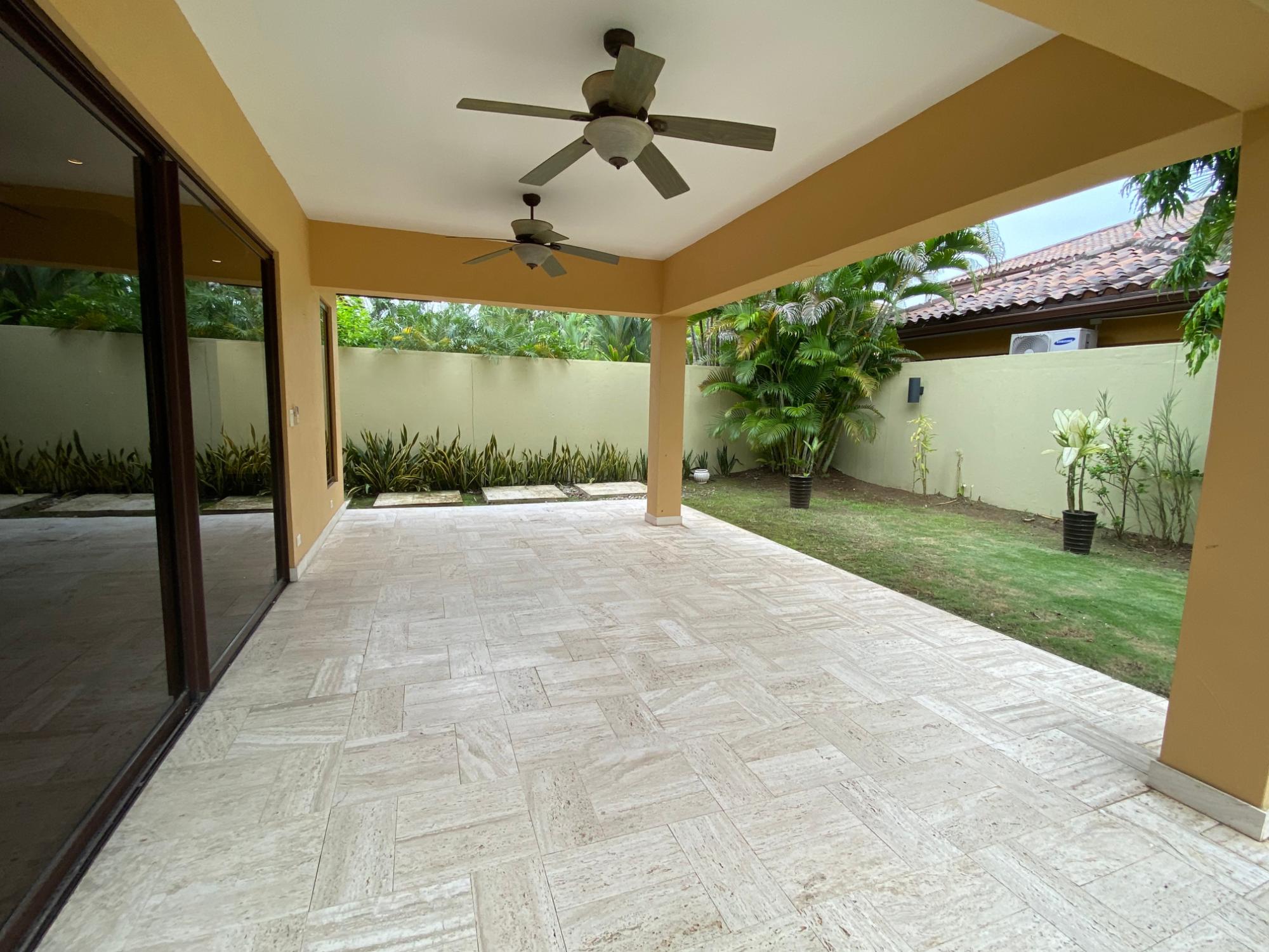 res-00006133-07.jpg