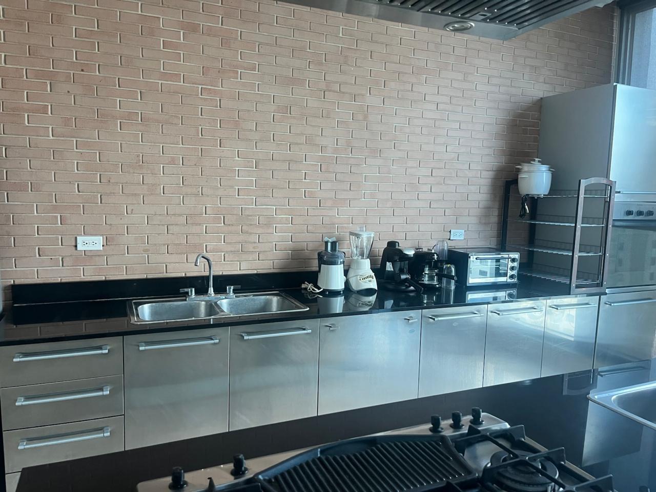res-00006162-12.jpg