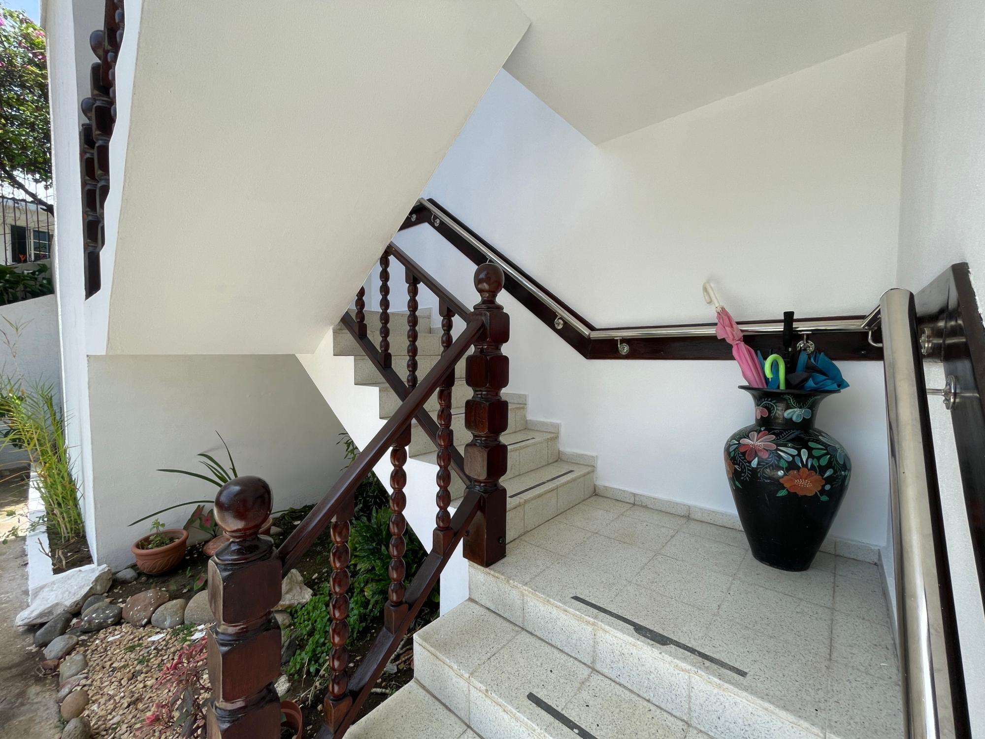 res-0000623e-04.jpg