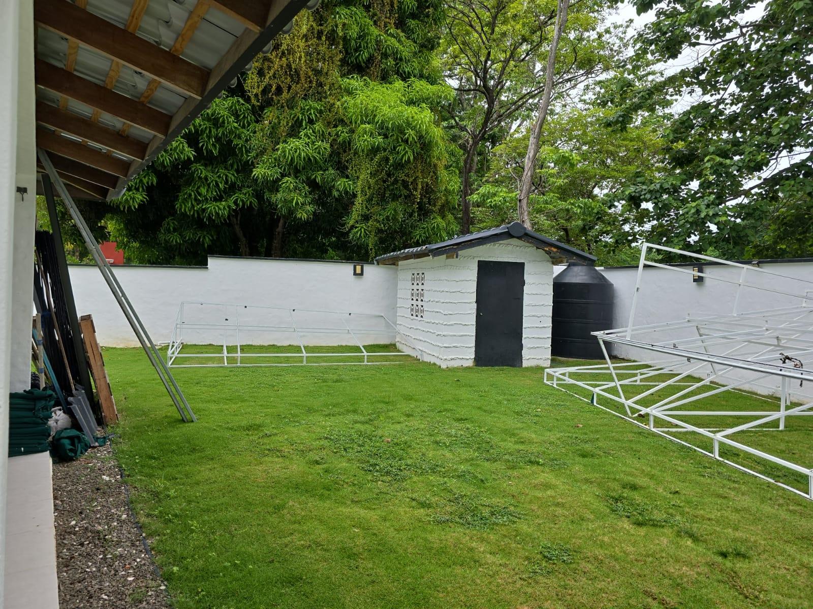 res-00006289-08.jpg