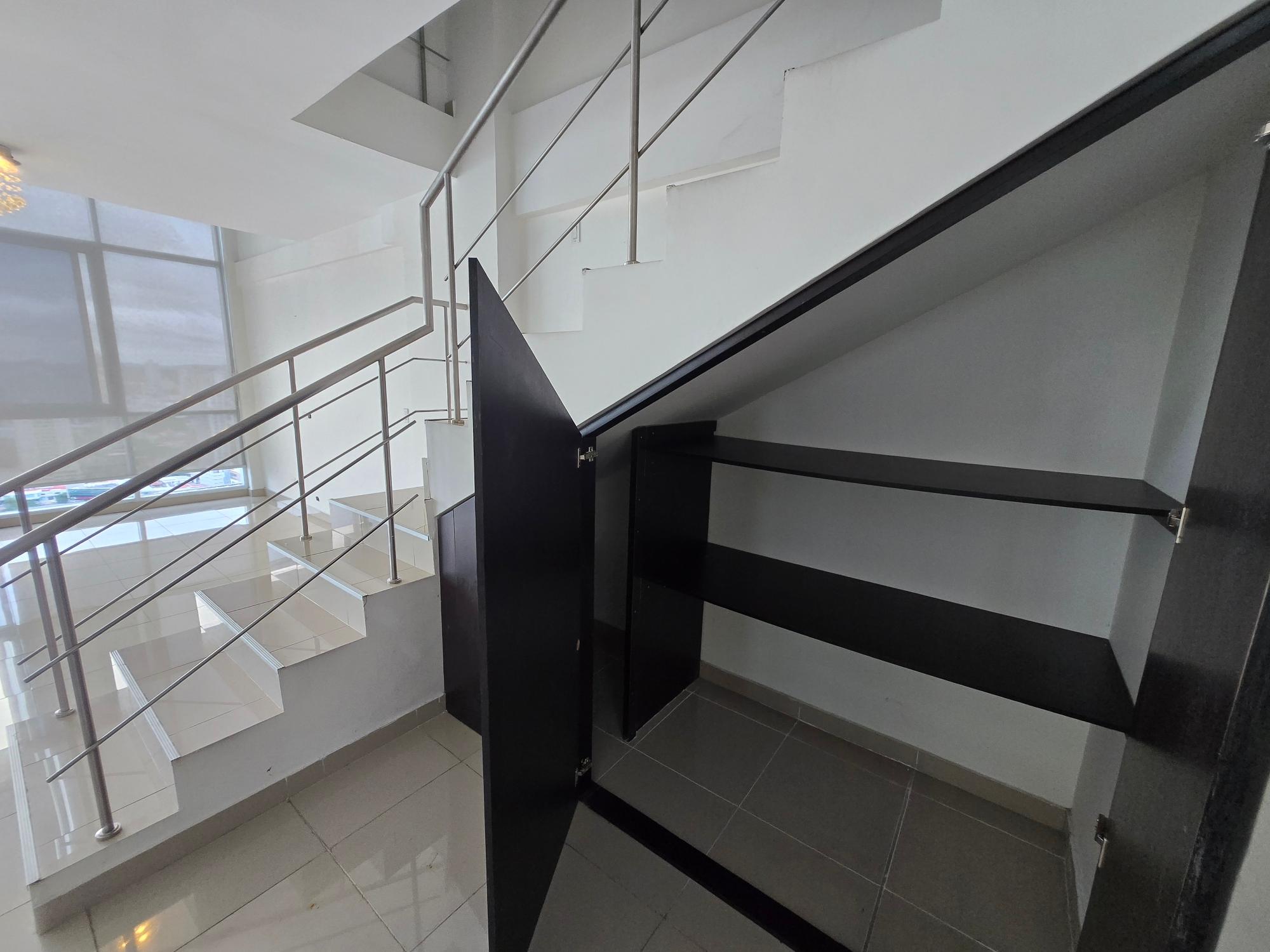 res-000062d8-18.jpg