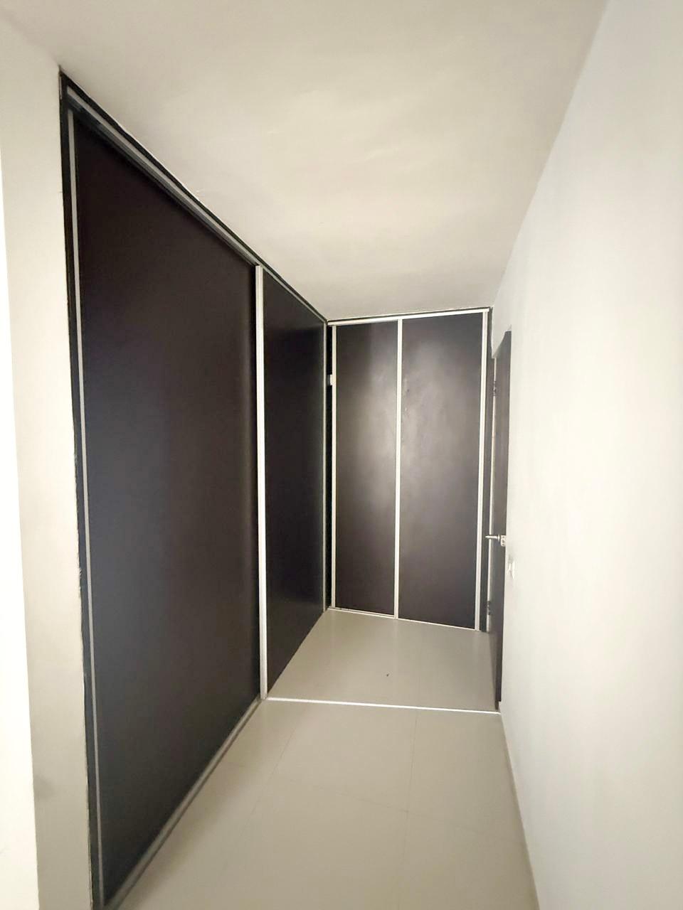 res-00006303-07.jpg
