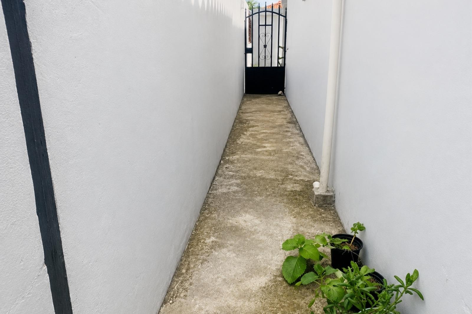 res-00006311-20.jpg