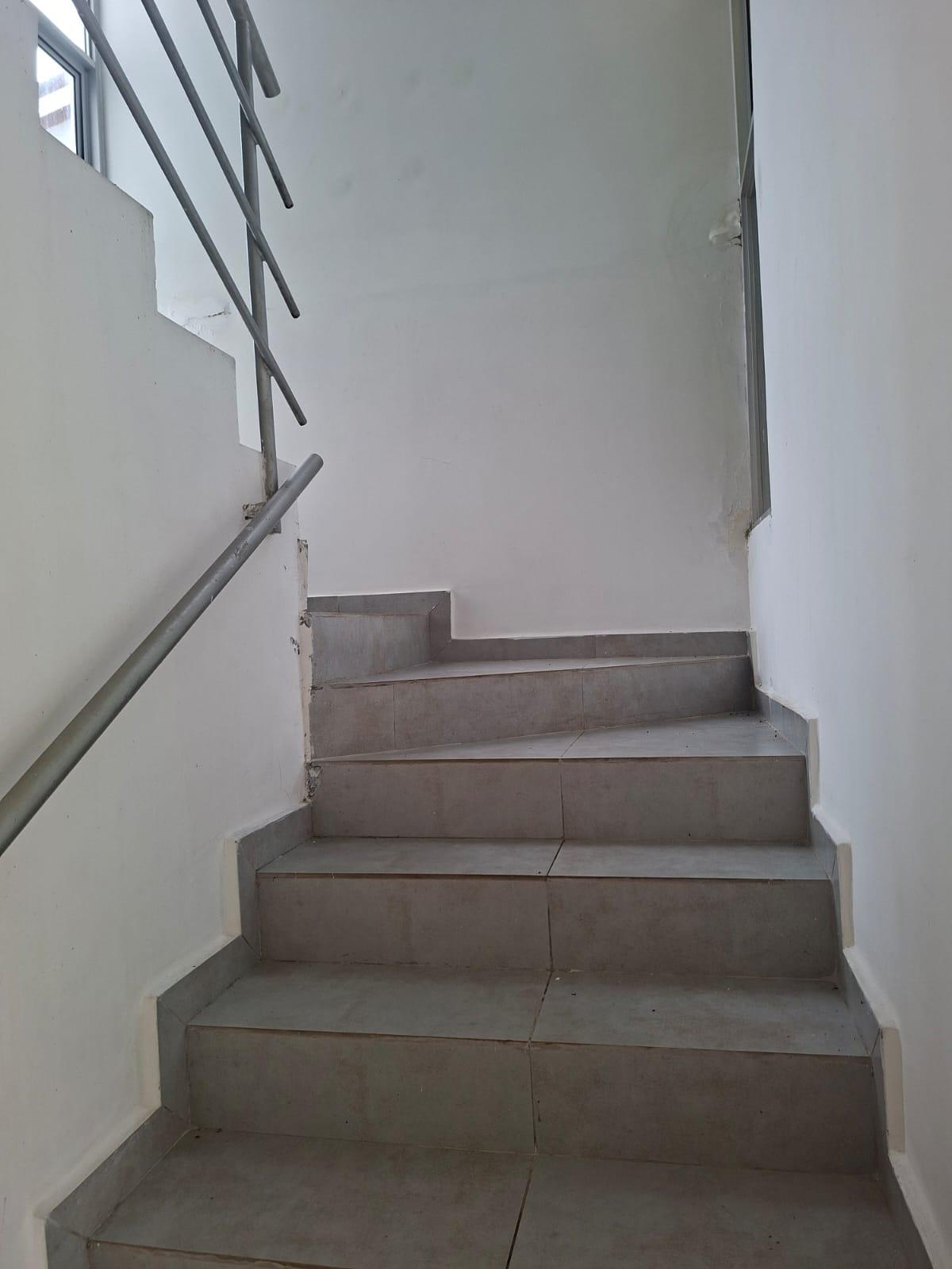 res-00006362-07.jpg