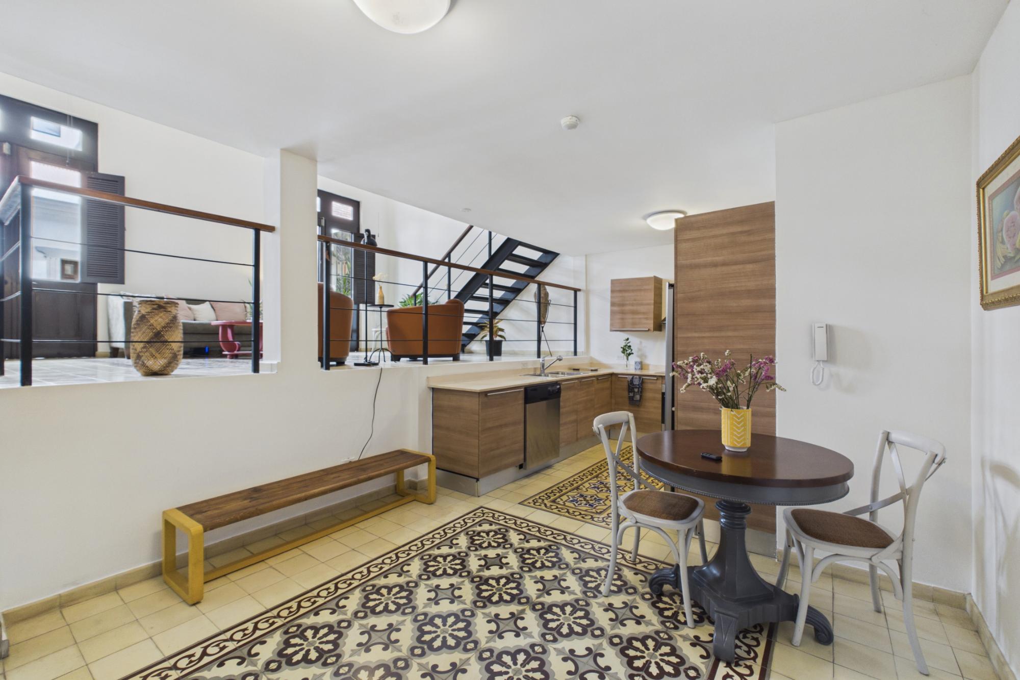 res-00006392-07.jpg