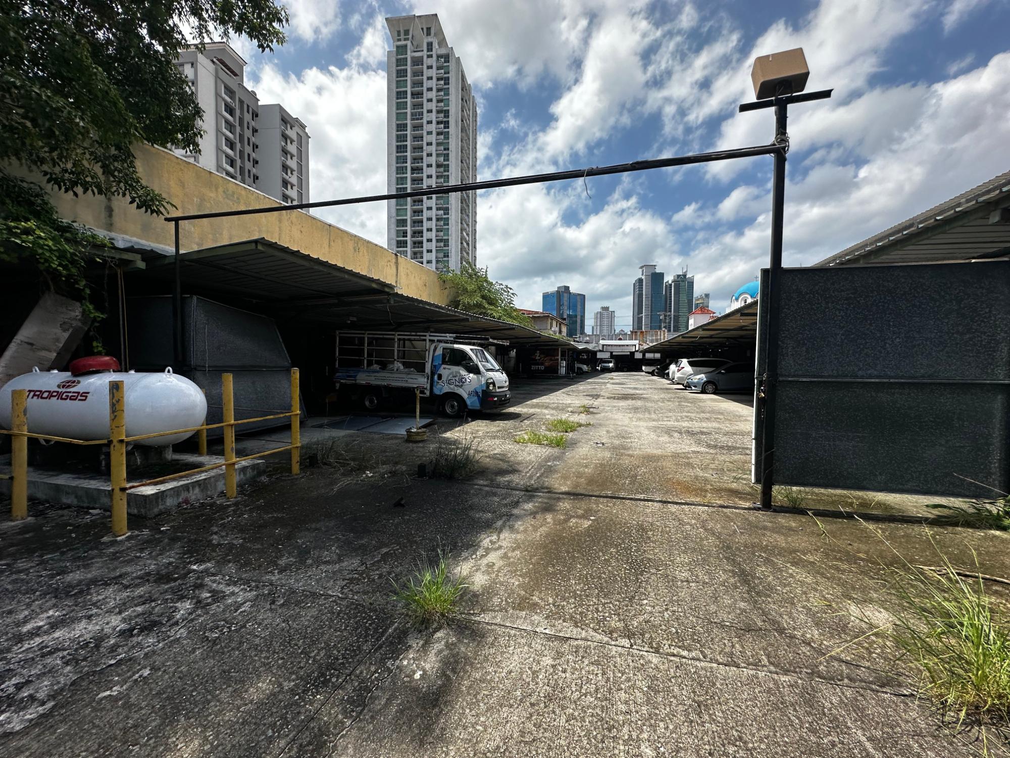 com-00006483-16.jpg