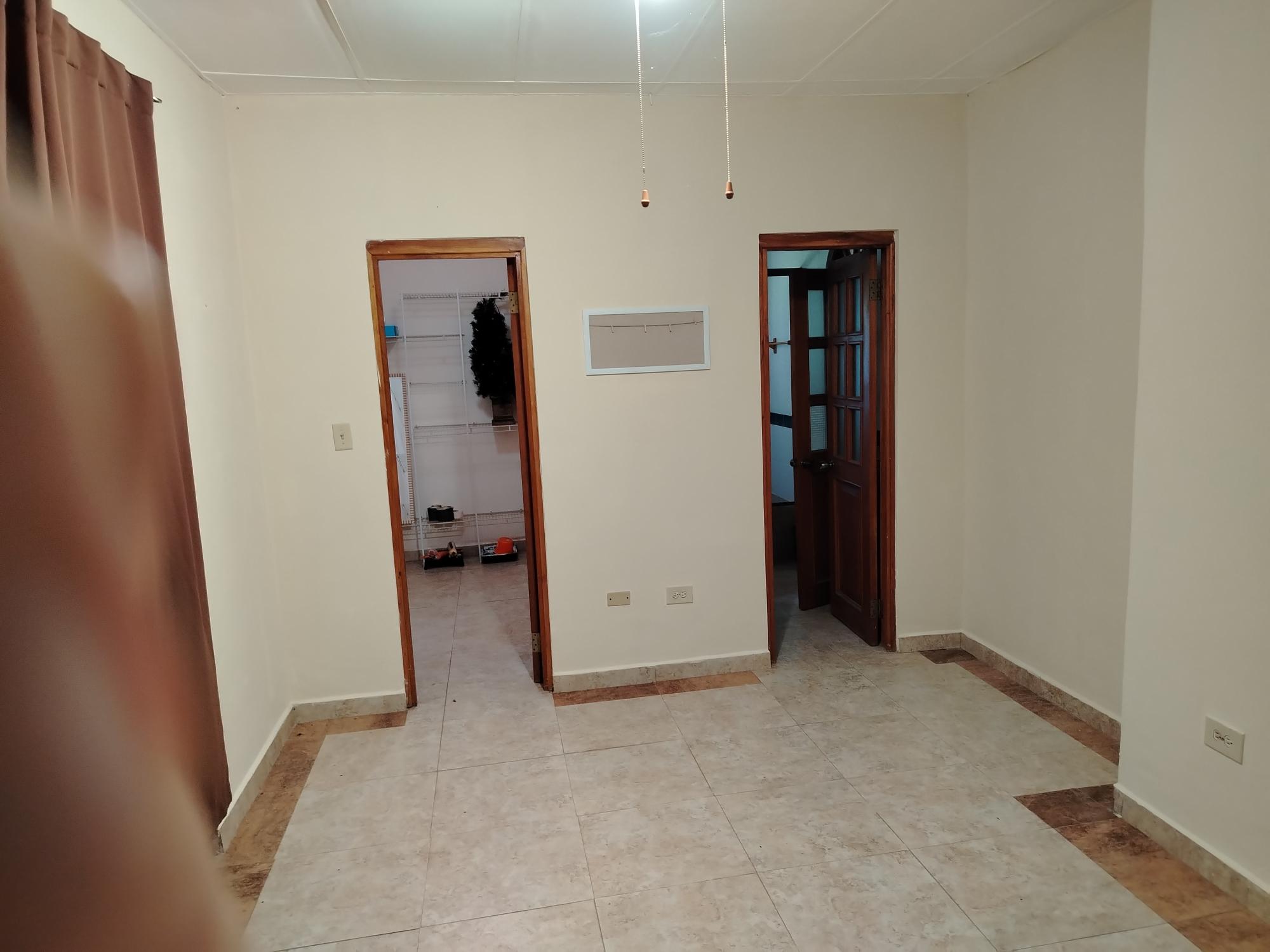 res-000063f1-02.jpg