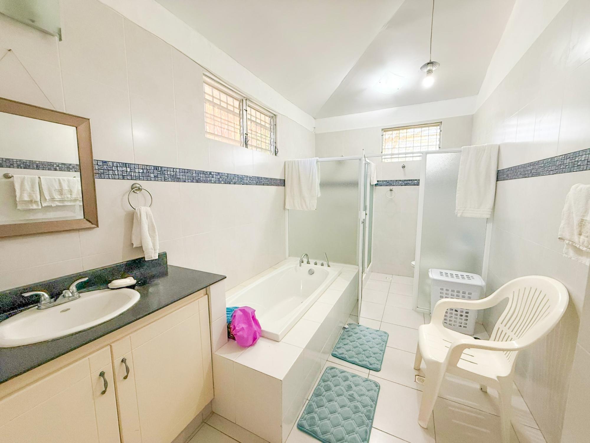 res-00006408-05.jpg