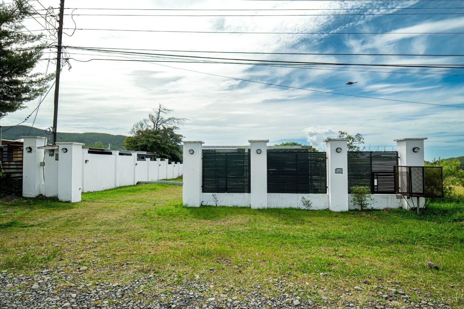 res-00006418-02.jpg