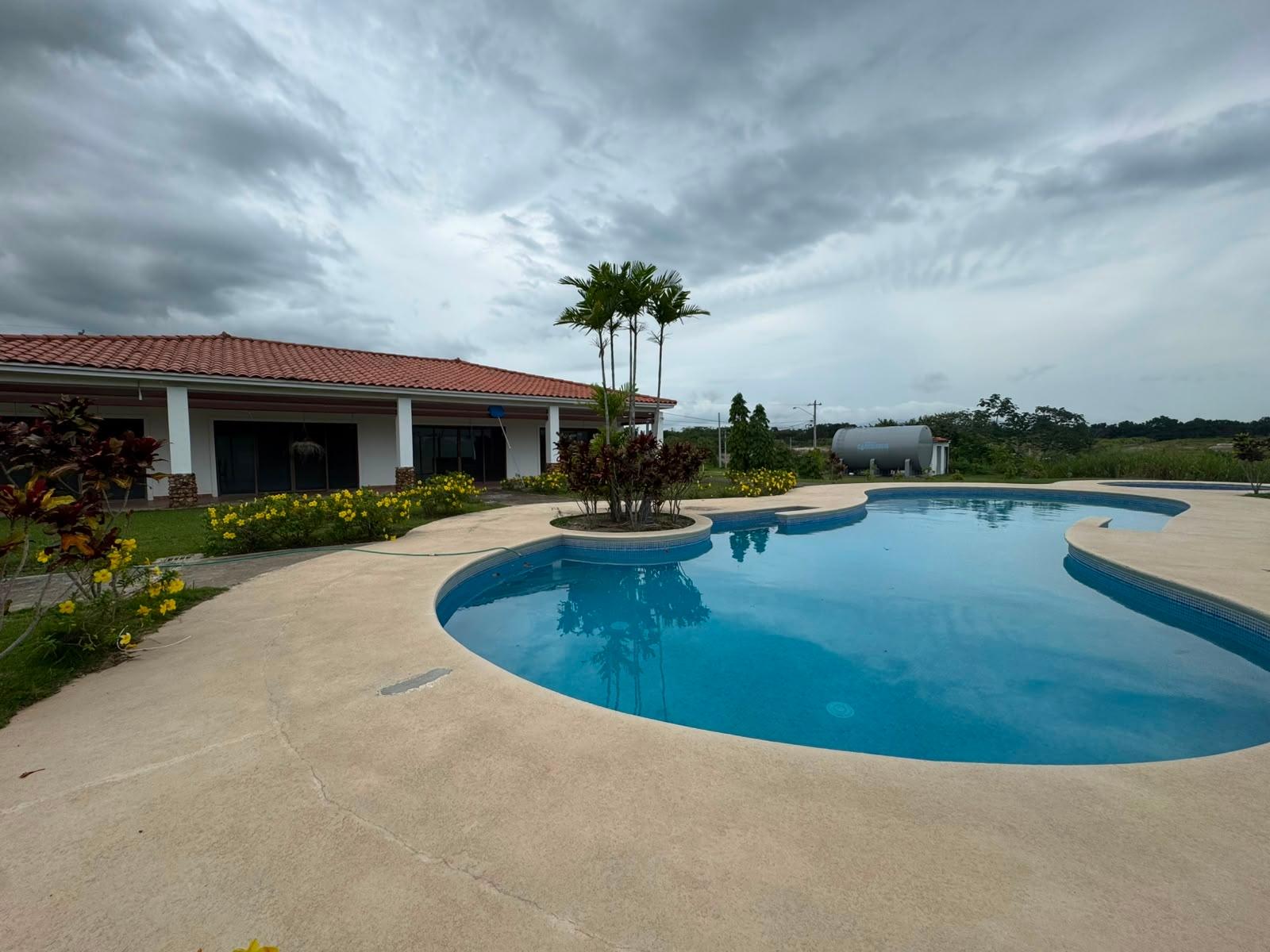res-0000646e-04.jpg