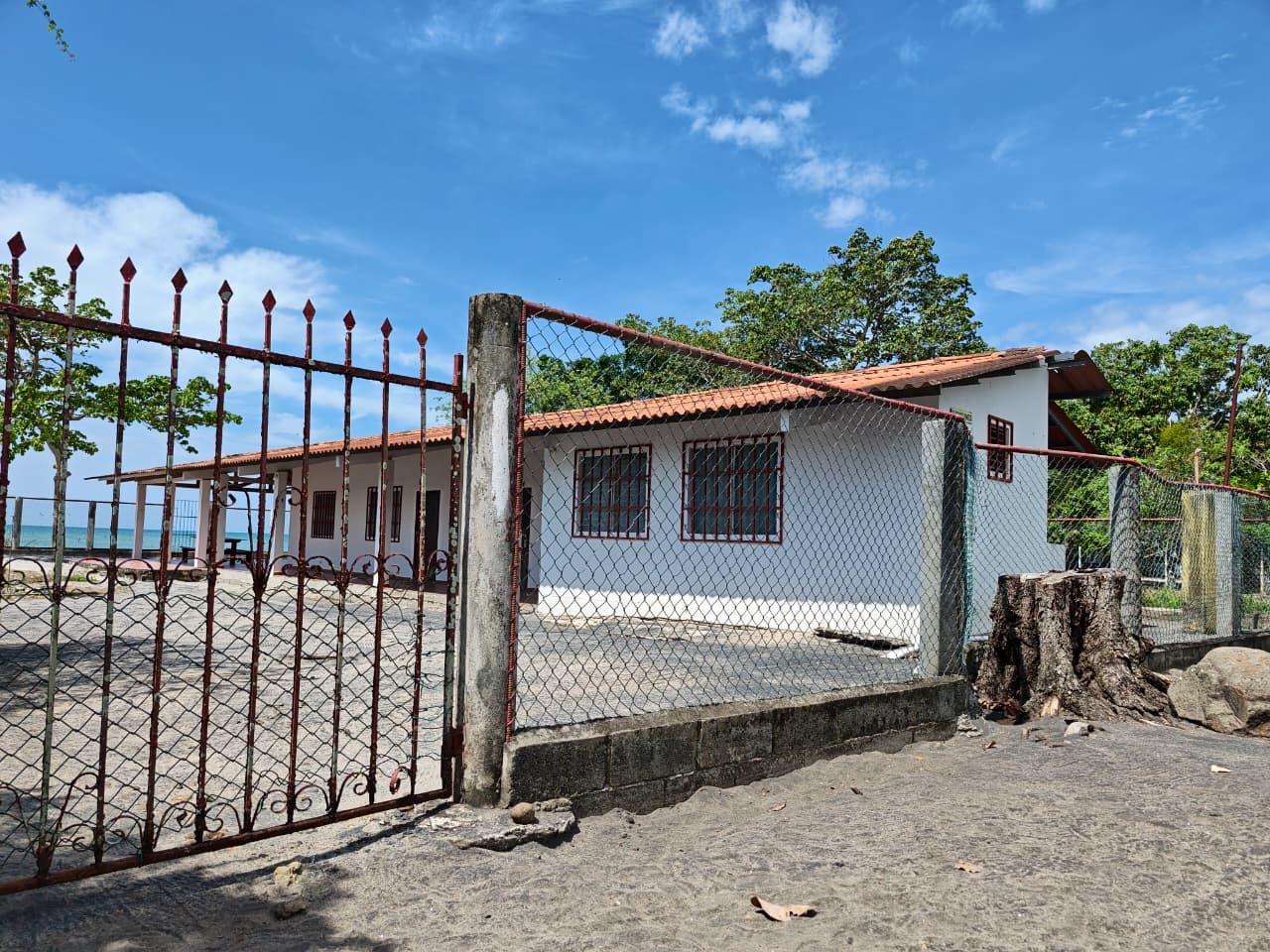 res-0000648d-05.jpg