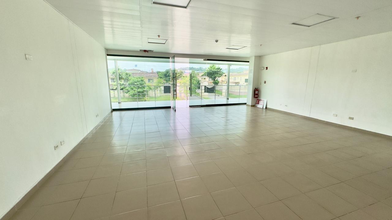 com-0000652a-01.jpg