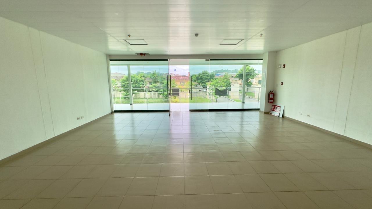 com-0000652a-03.jpg