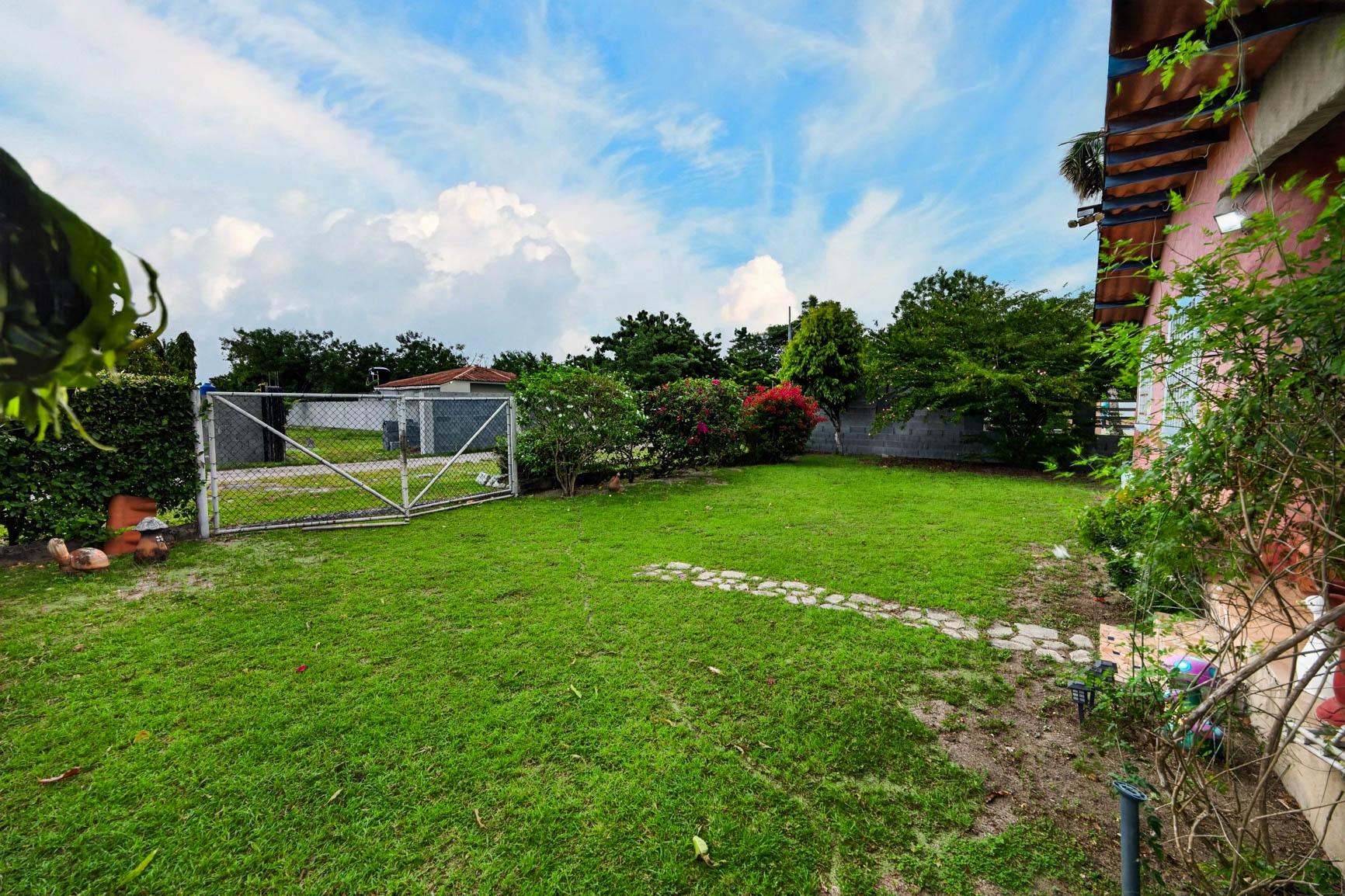 res-00006512-07.jpg