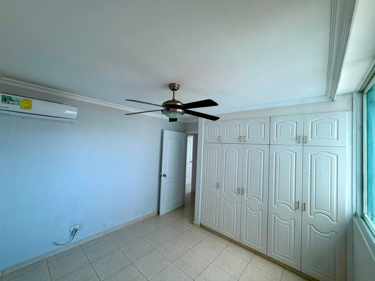 res-00006530-10.jpg