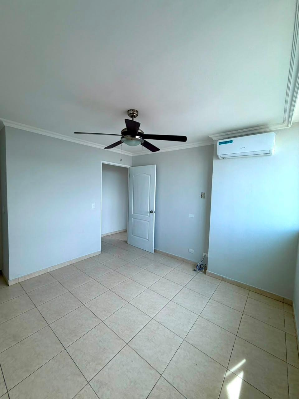 res-00006530-13.jpg