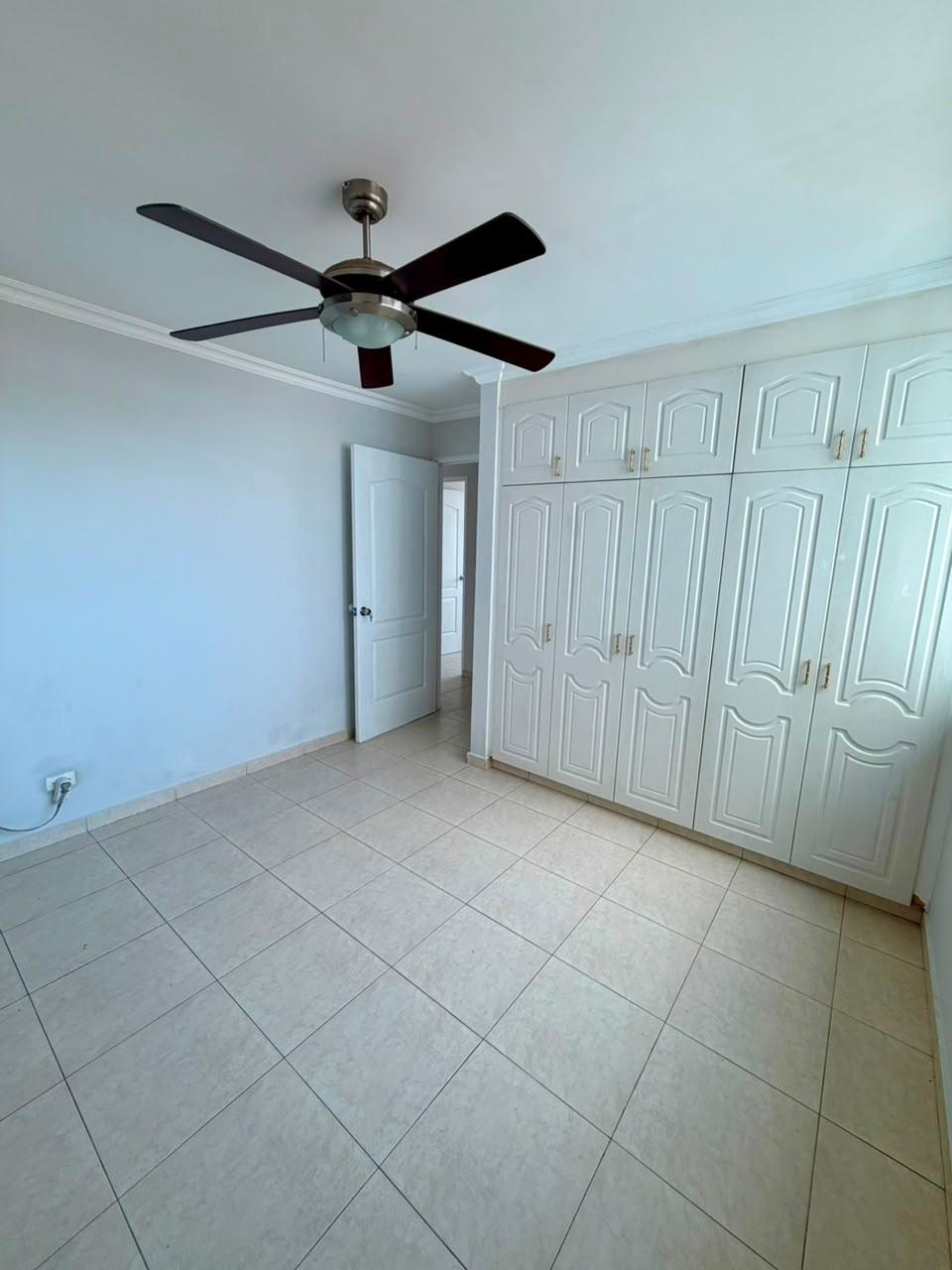 res-00006530-18.jpg