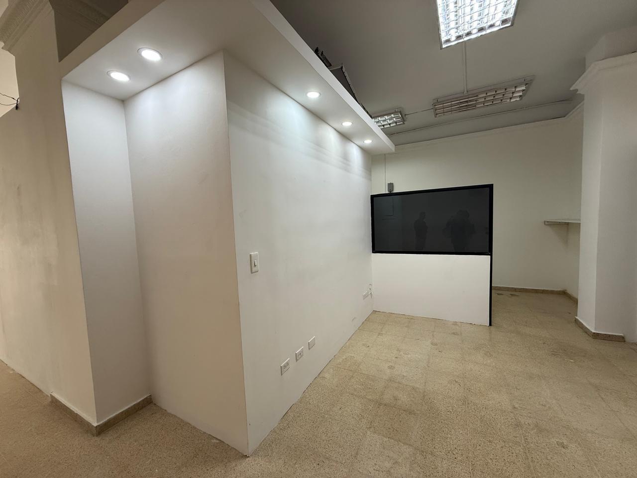 com-000065d2-05.jpg