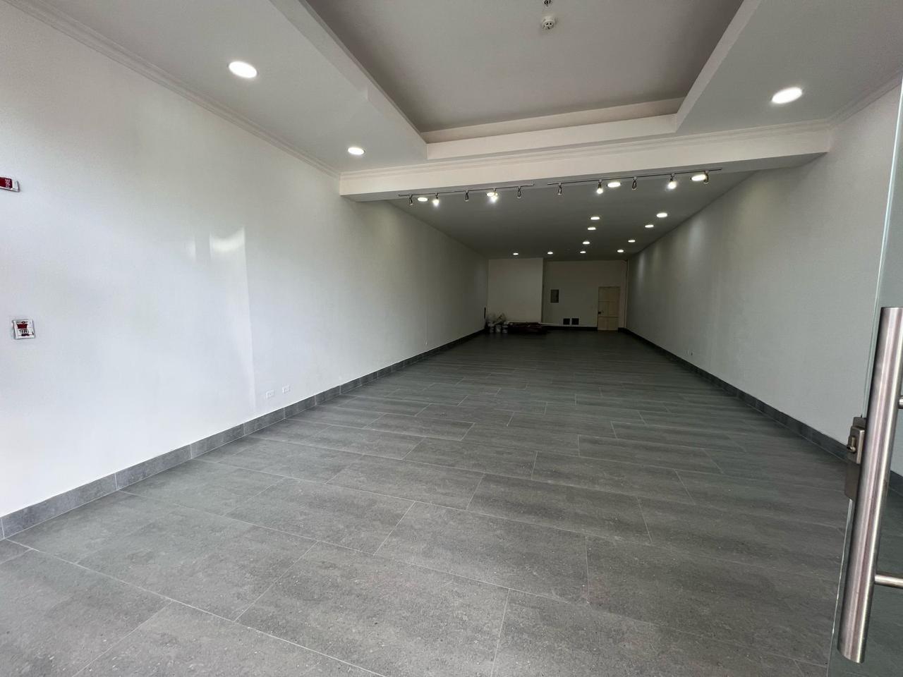 com-00006652-03.jpg
