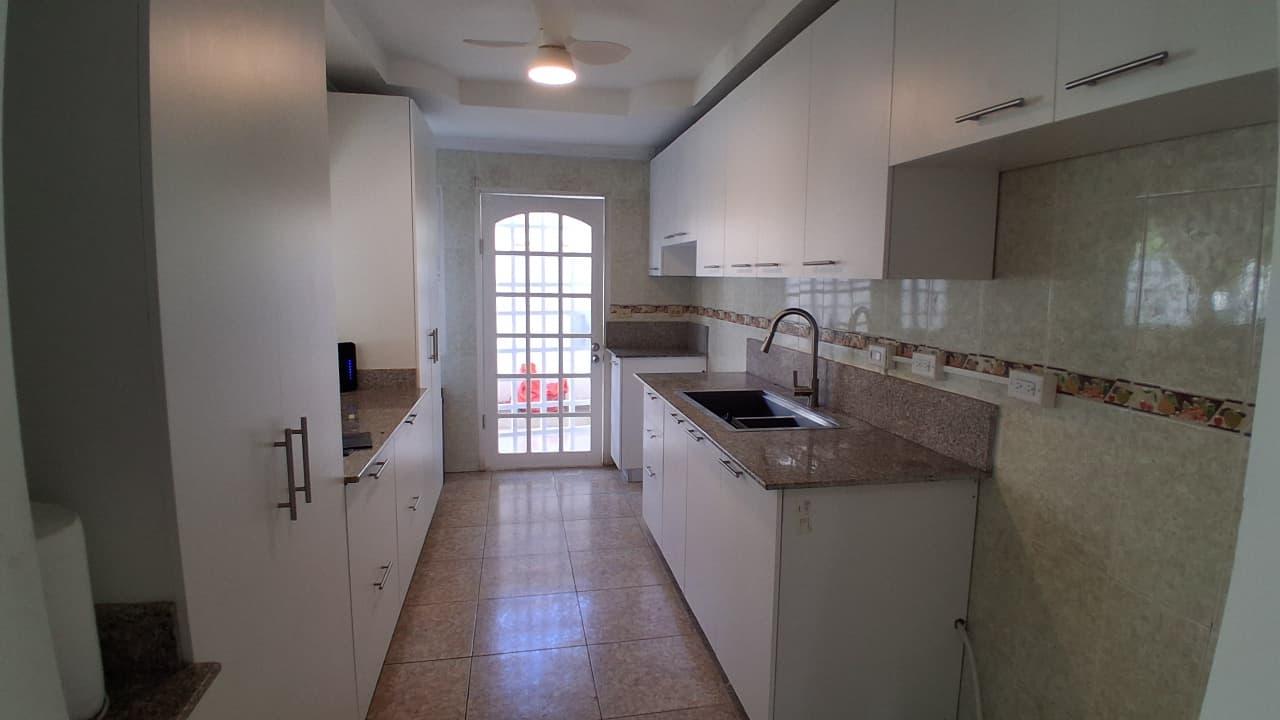 res-000065b0-04.jpg