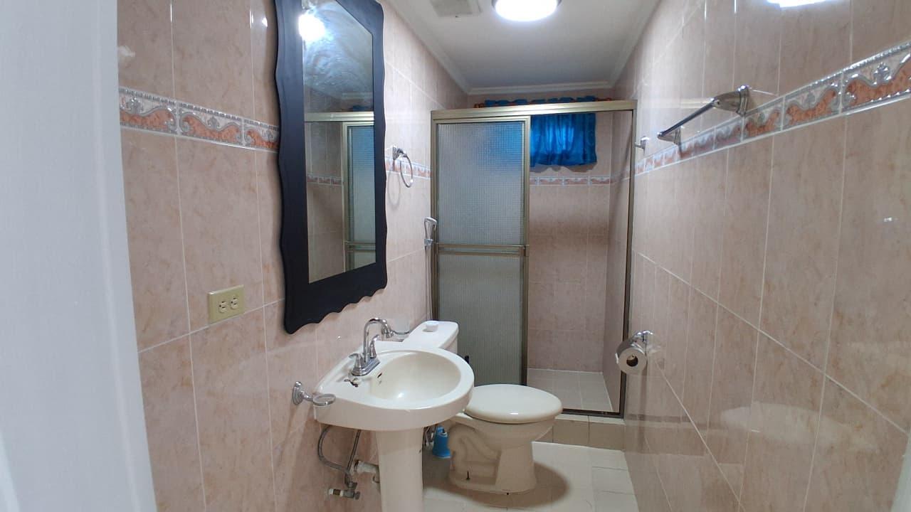 res-000065b0-07.jpg
