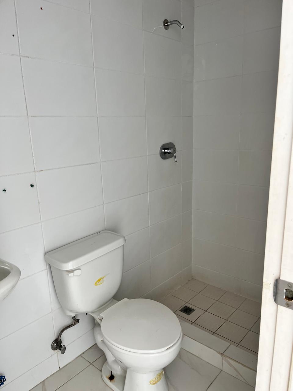 res-000065de-12.jpg