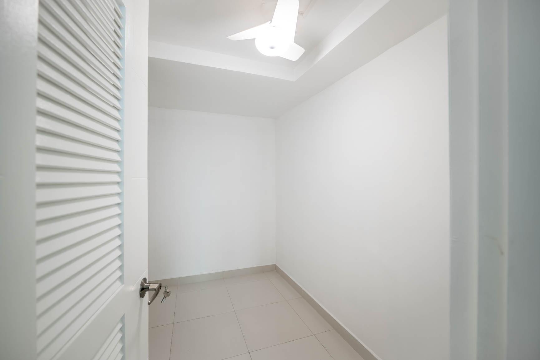 res-00006630-12.jpg